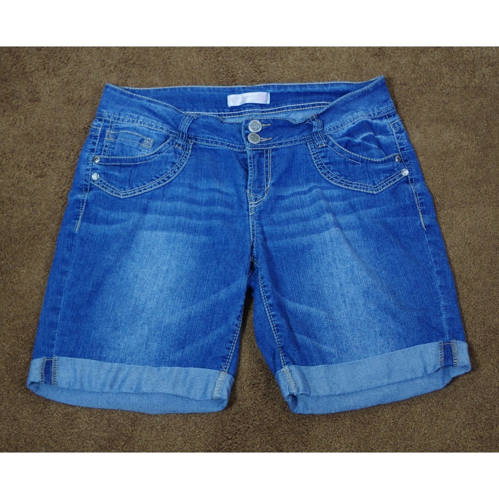 No Boundaries Women Size 13 Denim Bermuda Shorts Dark Tint Embroidered Pockets